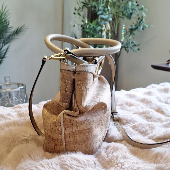 Calvin Klein Satchel, Purse, Very Classy! - Picture 4 of 5